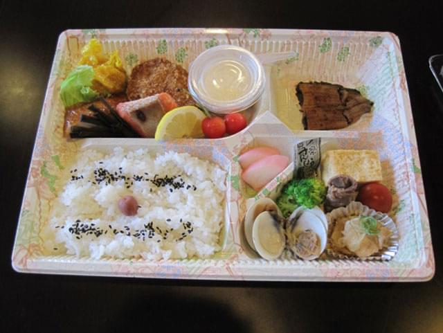 会席料理と御弁当